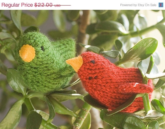 Red and Green Birds,  Knit Softies, Holiday Decor, Christmas Tree Ornament, Stuffed Toy, Waldorf Toy - beadedwire