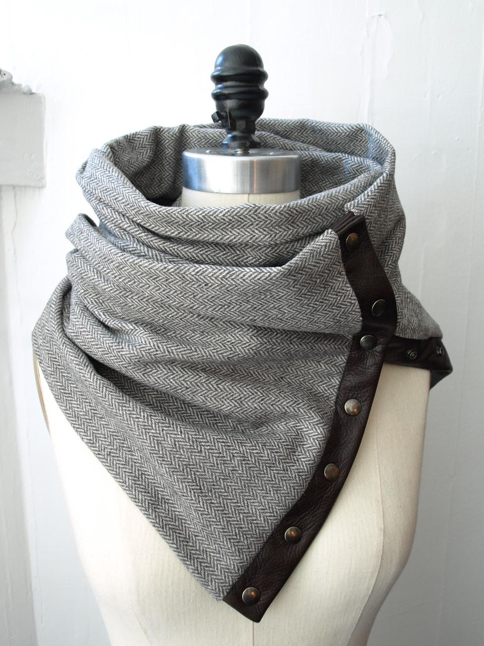 Scarf in Gray herringbone Chunky wool circular infinity scarf last one