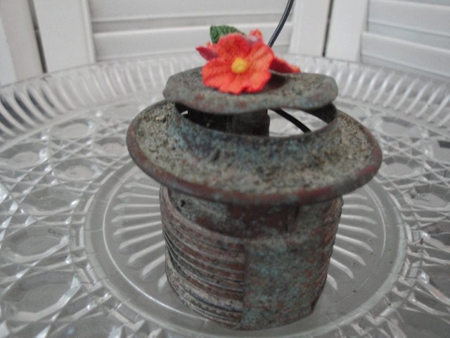 Repurposed Photo or Place Card Holder