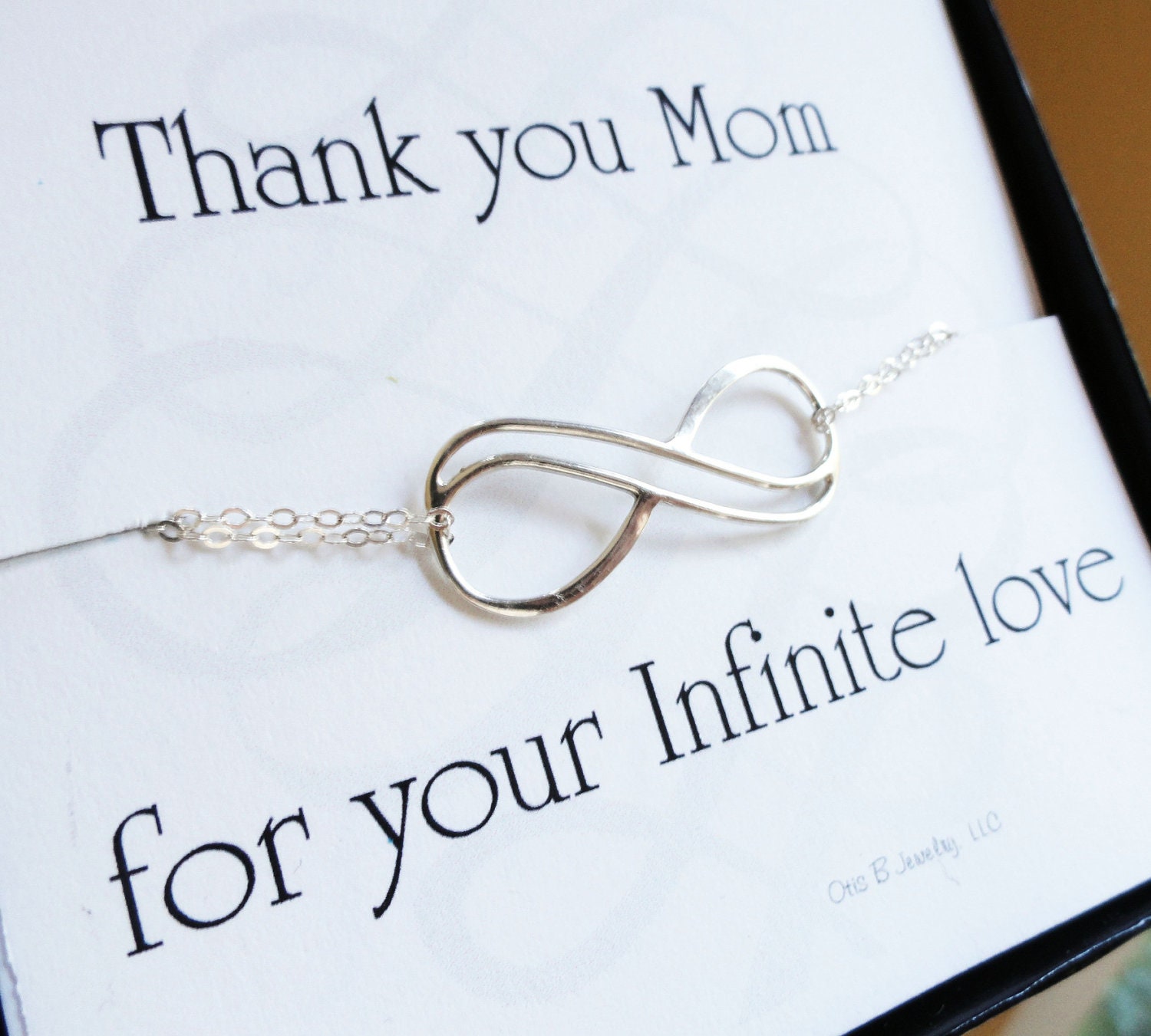 Mothers card with silver infinity bracelet, gifts for mom, Double infinity bracelet, mother of the bride gift, mother of the groom