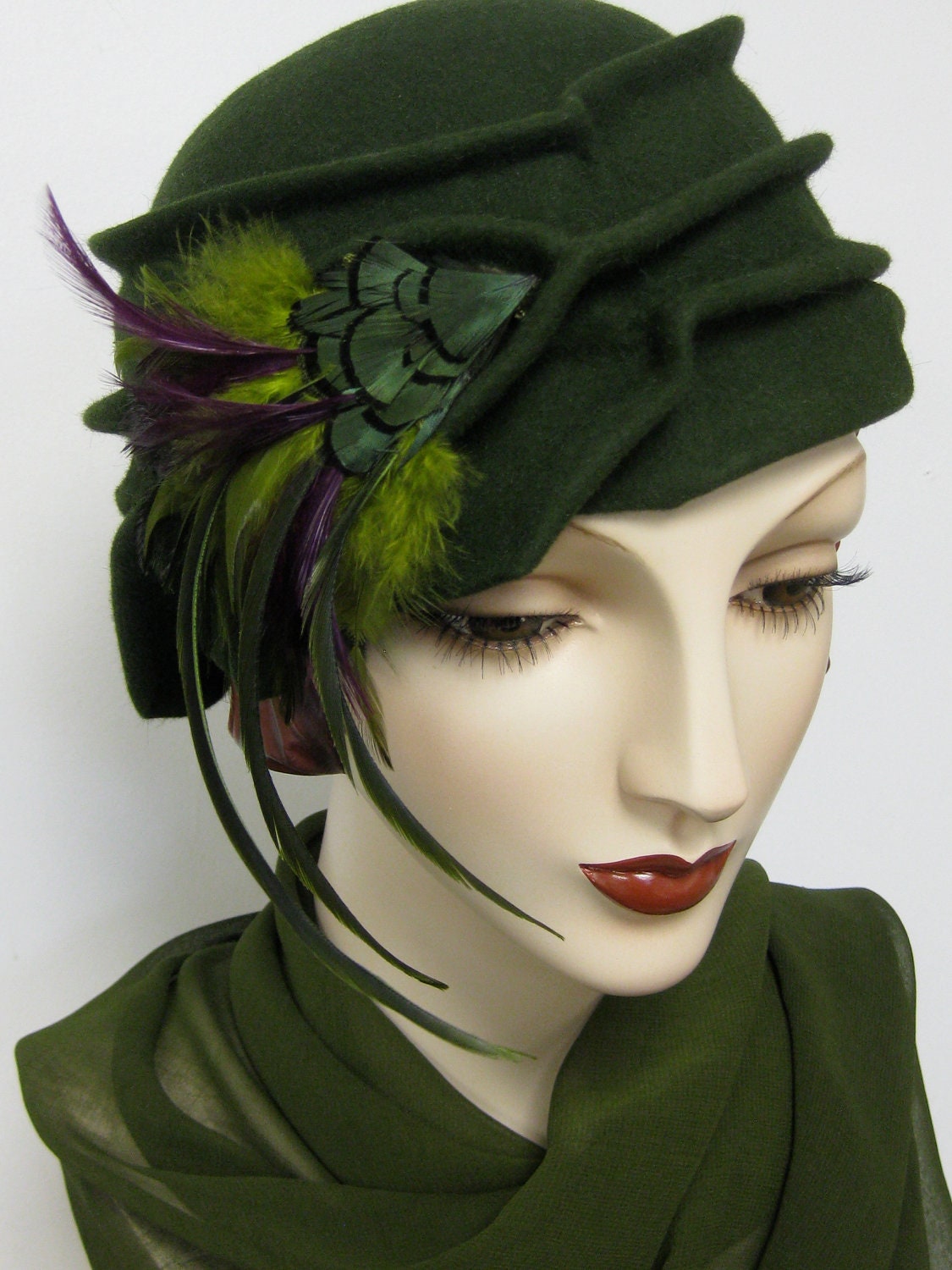 1920's Handblocked Pleated Cloche with Feathers