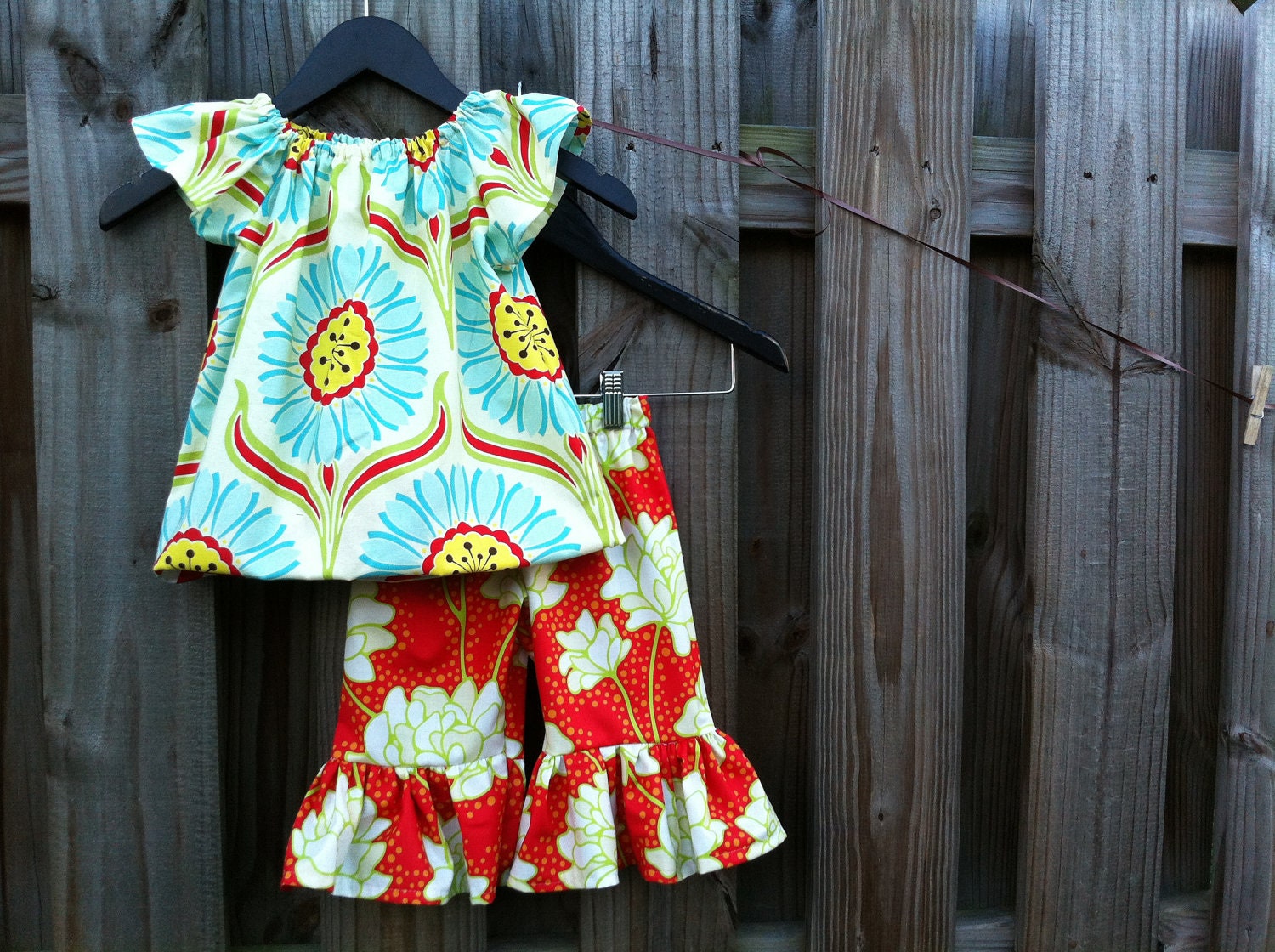 NEW FALL 2012..... Pop Garden Tunic Shirt and Ruffle Pants SET