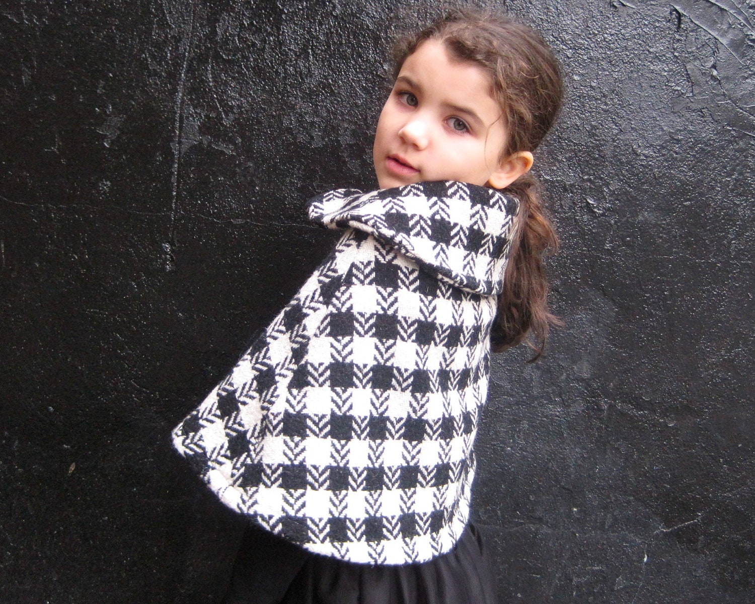 Black White Girls Wool Cape with Peter Pan Collar - Spring Shrug Capelet in Vintage Wool - Toddler Size 1T 12 months to 3T - Kids Fashion