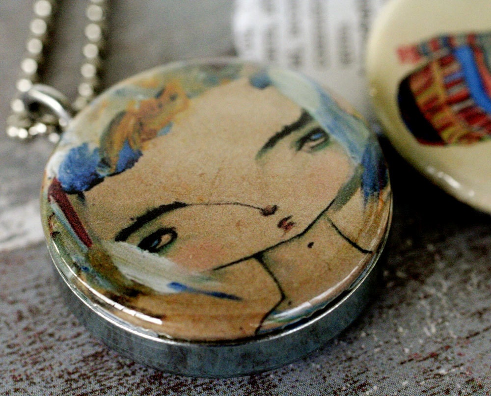SALE // Recycled Magnetic Locket with 4 peachpatrol art lids