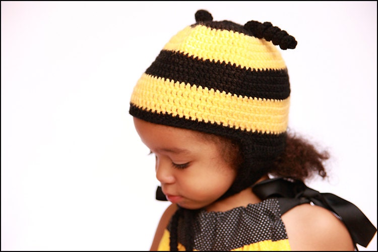 Crochet bumblebee hat for newborn, baby, toddler or child, photo prop