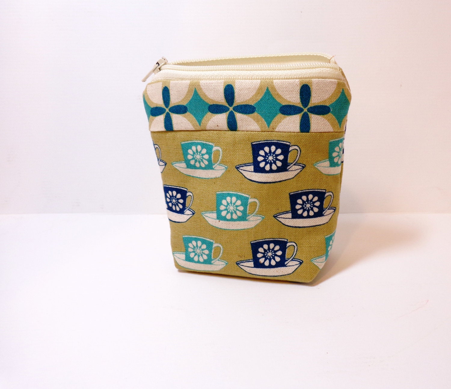 Small  Zipper Pouch Small Change Purse Small Wallet  Teacups in Teal and Blue