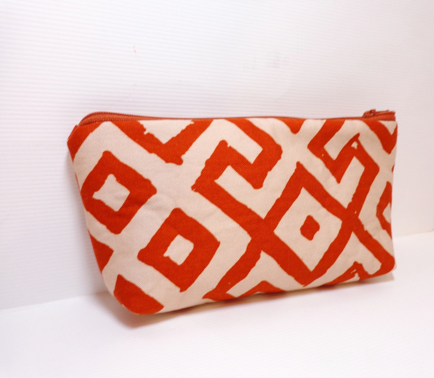 Medium Zipper Pouch Cosmetic Bag Clutch Toiletry Bag Diamond Geometric Pattern in Rust