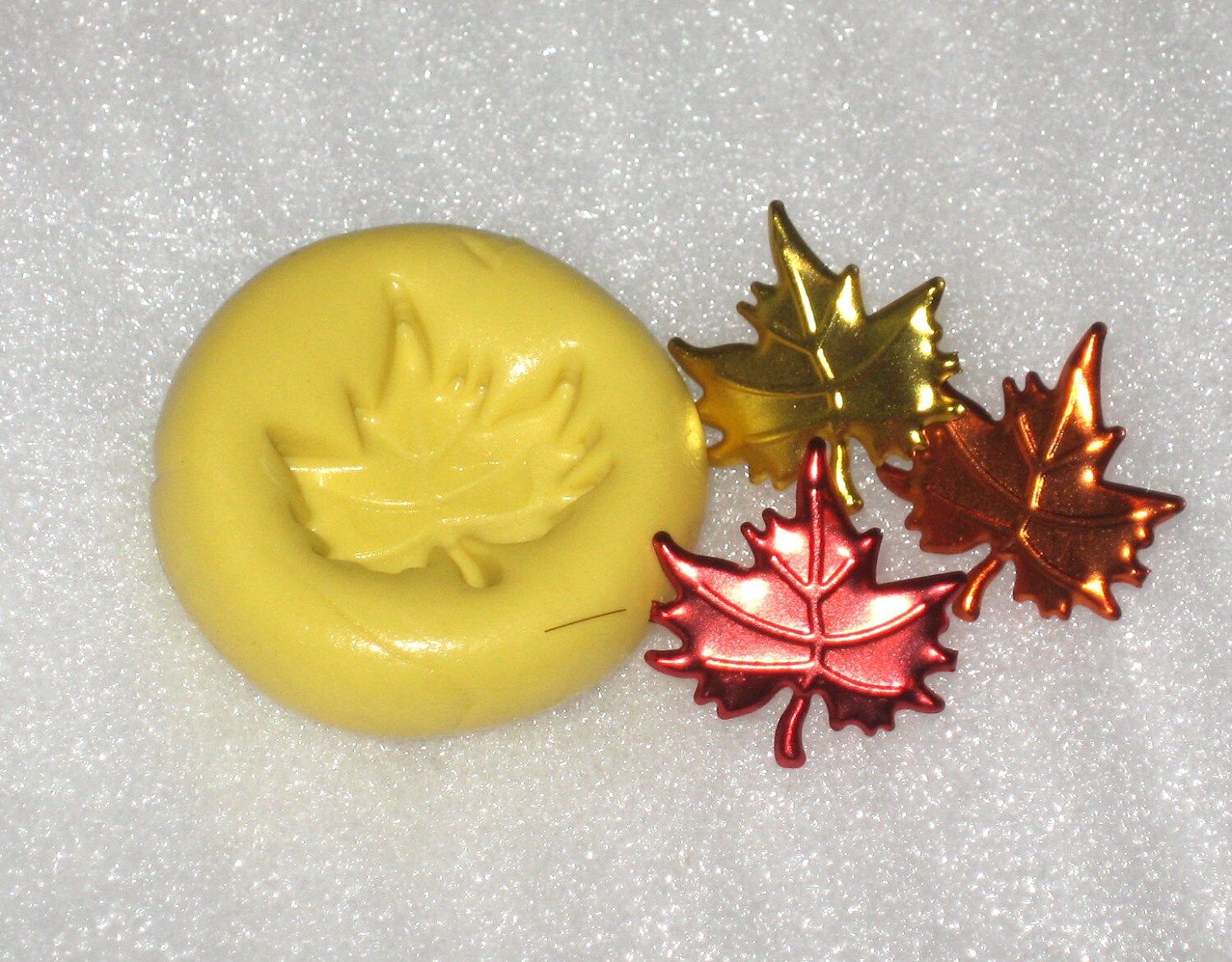 Items similar to Flexible Push Mold Mould Polymer Clay Resin Fondant