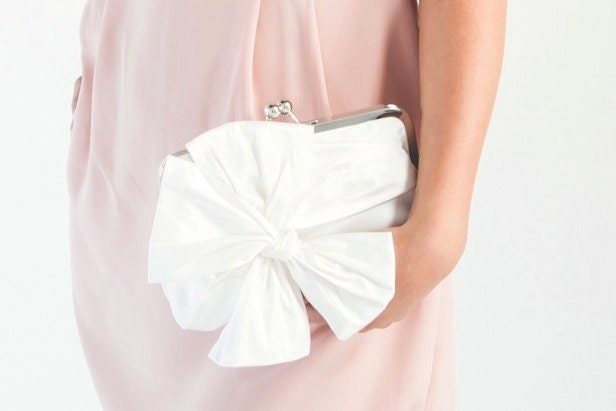 White Wedding Clutch / Bridal Clutch / Bridal Purse (Classic Bow Clutch : Snow White Silk)