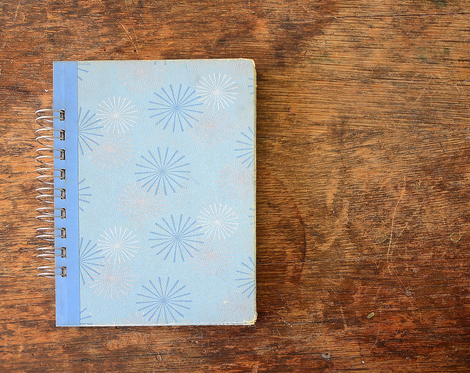 SALE .. 2013 Desk Calendar .. Modern Snowflake