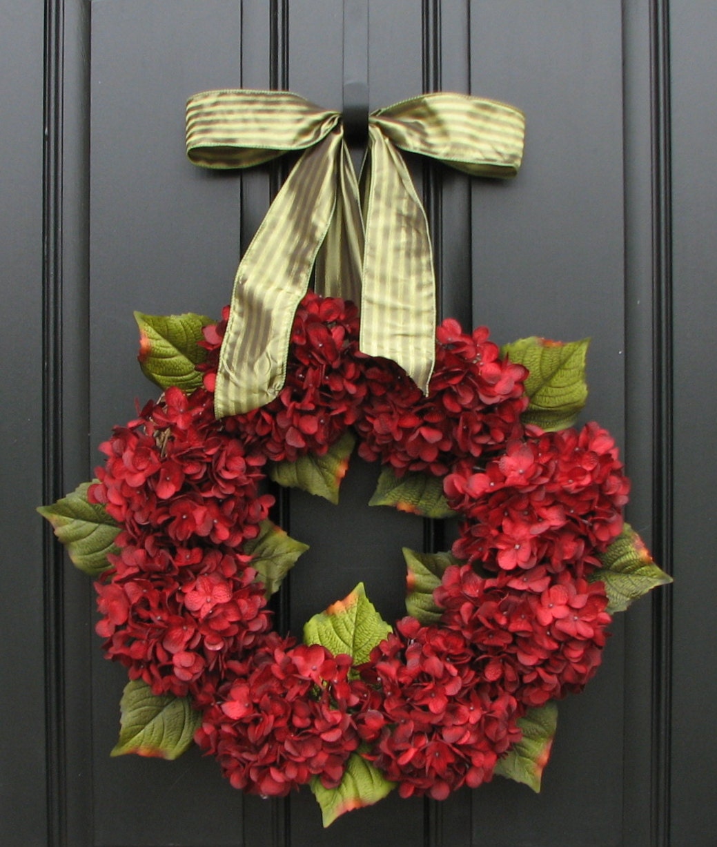 Red Hydrangea Wreath, Traditional Wreaths, Wreaths, Hydrangeas, Home Decor, Spring Decorations