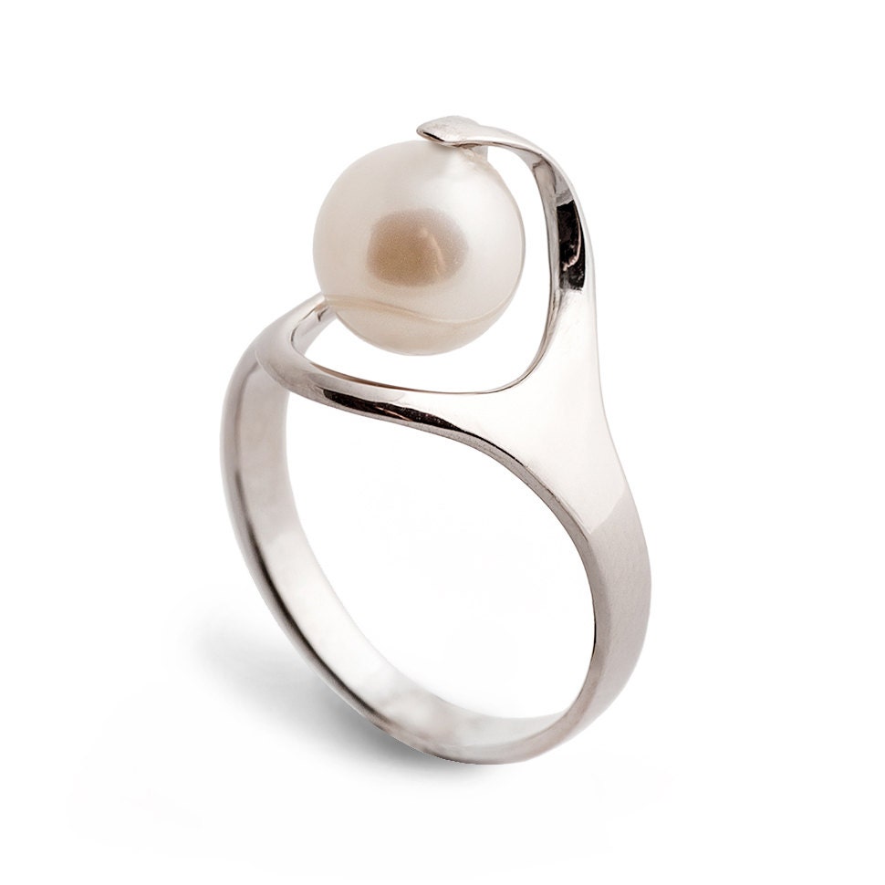 RA Pearl Engagement Ring, Unique Gold Pearl Ring, 14K White Gold,  Egyptian ring, Arosha Italian Jewelry