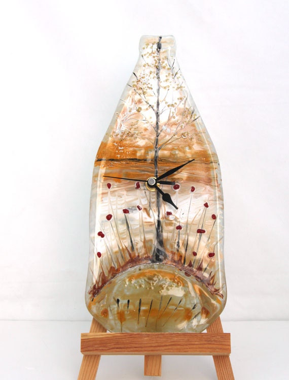 Eritilmiş Cam Şişe saatleri                Tasarımcı : Nahariya Israel (Virtulyglass)