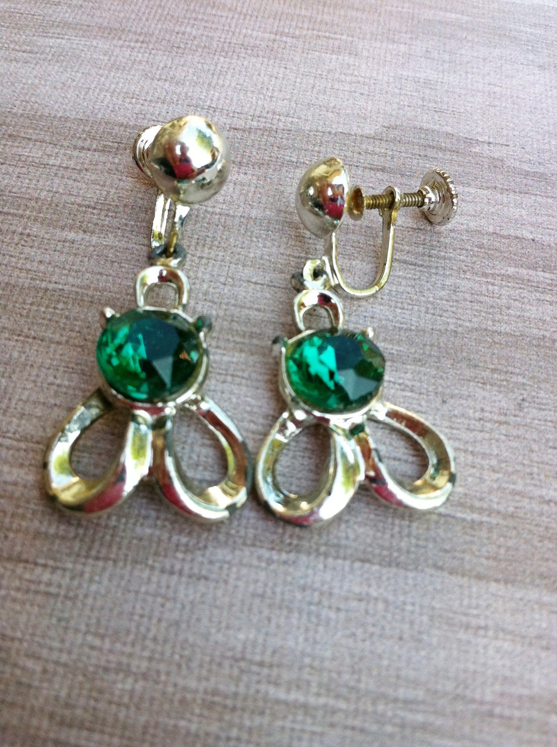 Vintage Silver Tone Metal Dangle Earrings with Green Rhinestones
