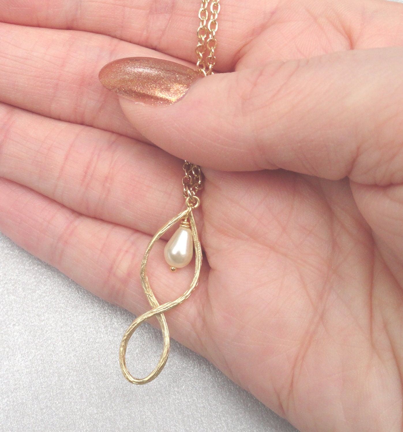 Gold Infinity Pendant Necklace Wire Wrapped White Teardrop Pearl. Ideal Gift Best Friend Necklace