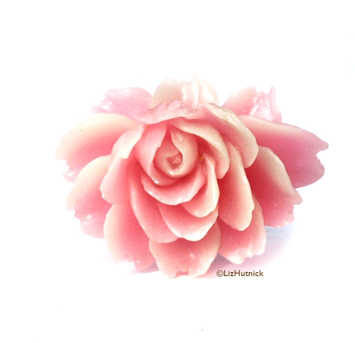 Big Pink Rose Ring. Adjustable. Pink and White Flower. Cocktail Ring. Statement Ring