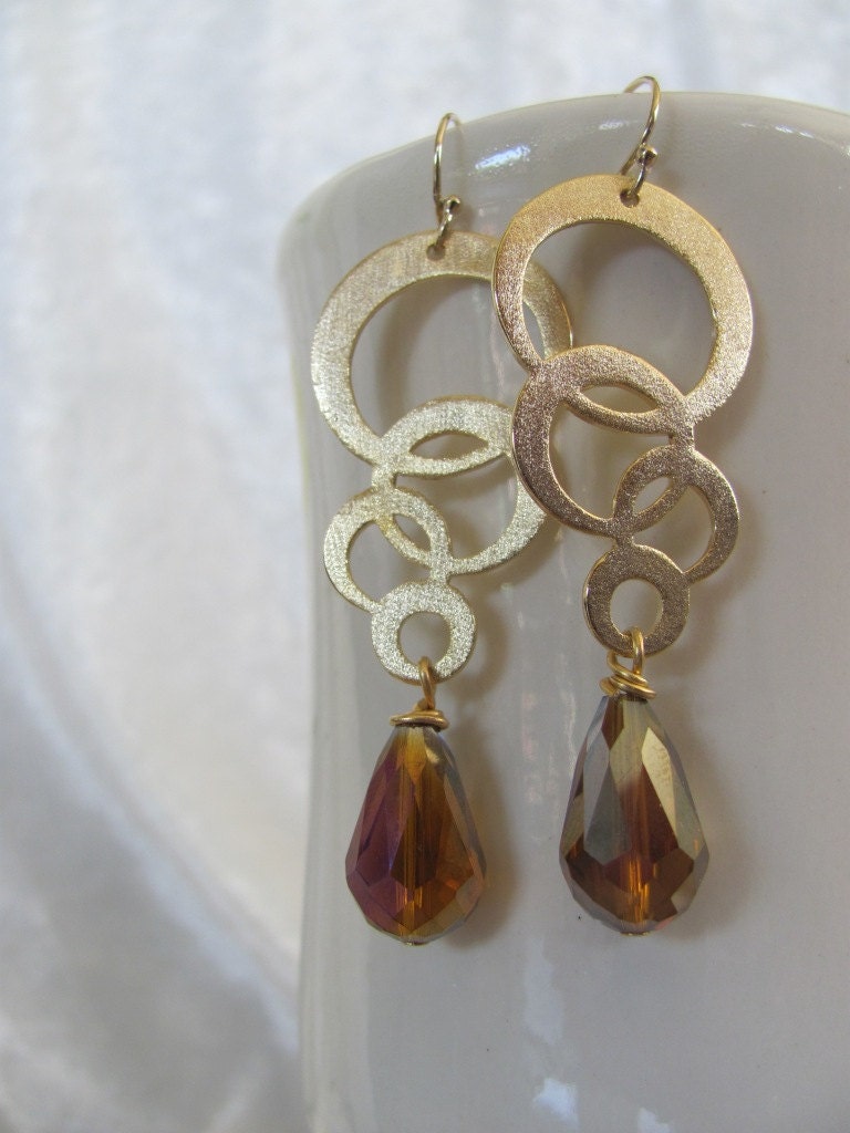 Golden Loops with Amber Drop