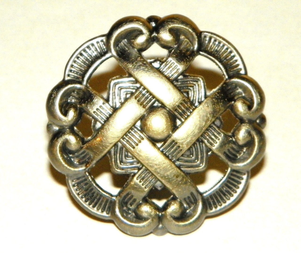 Vintage Metal Hardware, Set of 5 Pull Knobs