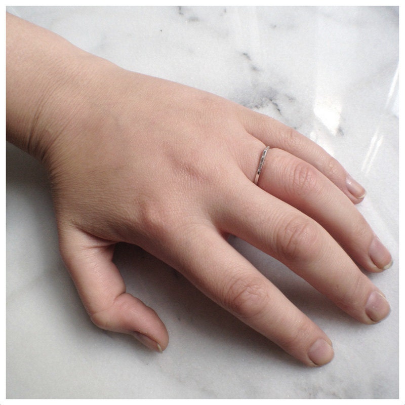 Thin Bateau Ring- 14k