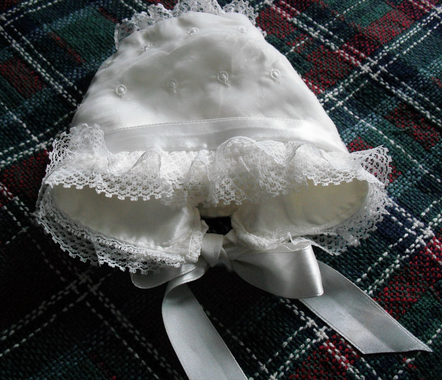 VINTAGE BABY BONNET - From the Late Seventies - Frilly and Sweet