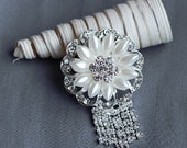 SALE Rhinestone Brooch Component Crystal Pearl Bridal Hair Comb Shoe Clip Pin Wedding Invitation Bouquet Cake Decoration BR121