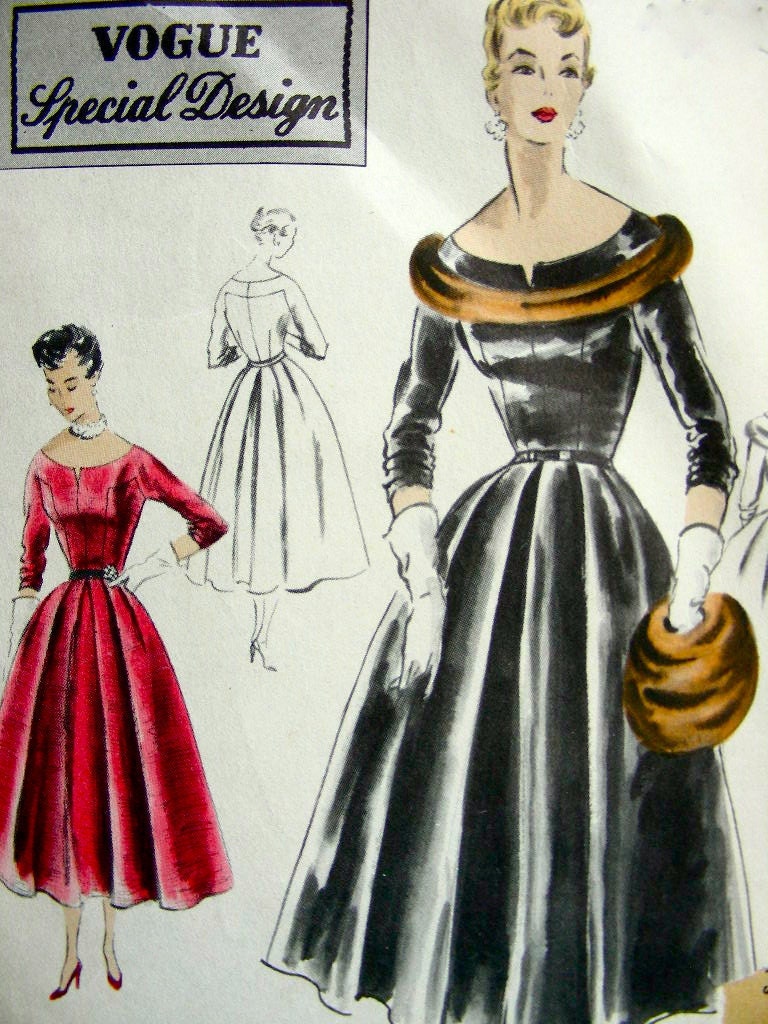 Vintage VOGUE Special Design Pattern S-4454 / ELEGANT Low Neckline Cocktail Dress  - Uncut - Bust 32