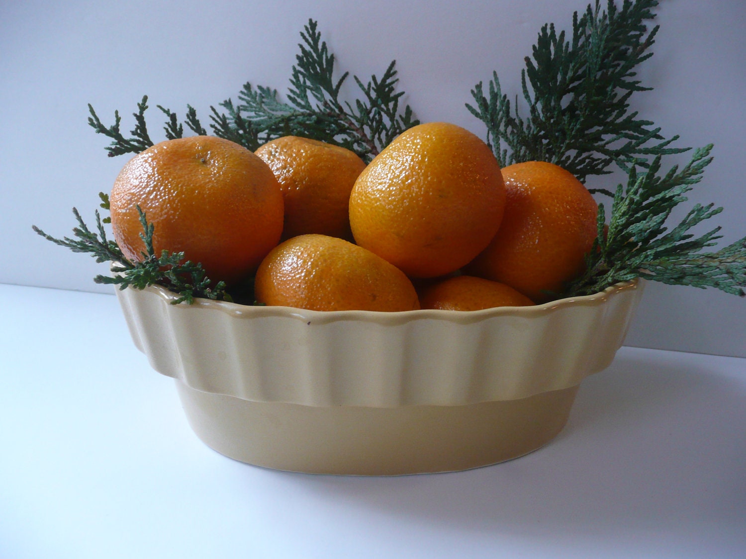Vintage Hull Pottery Bowl Yellowware Cottage Home Decor Housewares