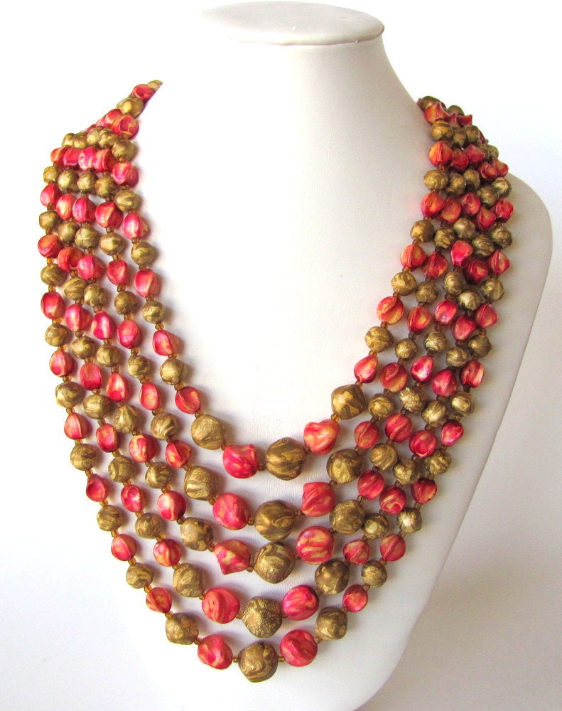 Vintage 50's or 60' Amazing Seed Pod Necklace Very Fine
