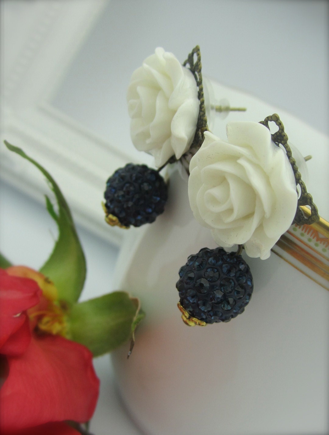TWILIGHT - White Rose Cabochon Showcased With Navy Crystal Beads