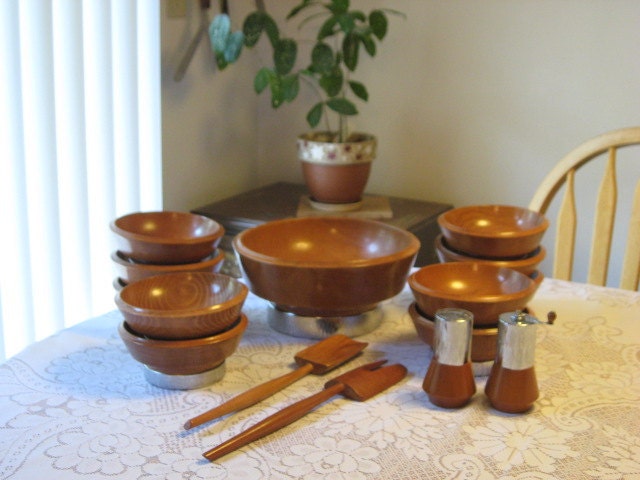 Hellerware Mid Century Mod Cherrywood and Chrome 15 Pc. Salad Bowl Serving Set