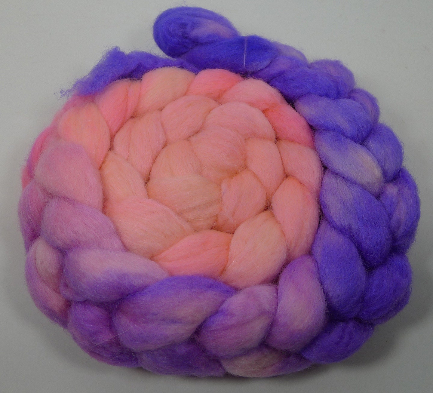 Gradient-Dyed 75/25 BFL/Silk Roving 4oz  (SKU 207)