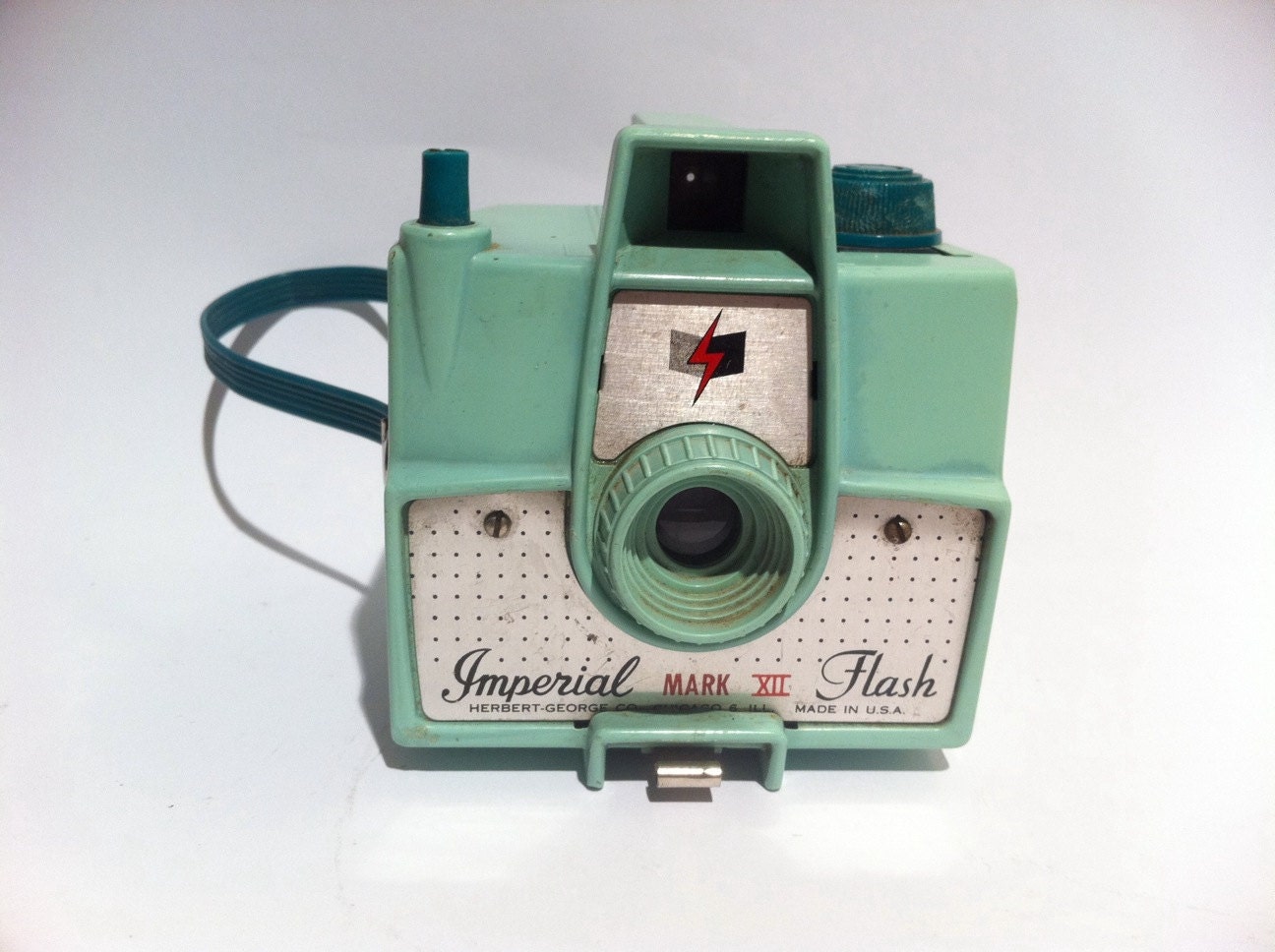Vintage Imperial Mark XII flash green camera.