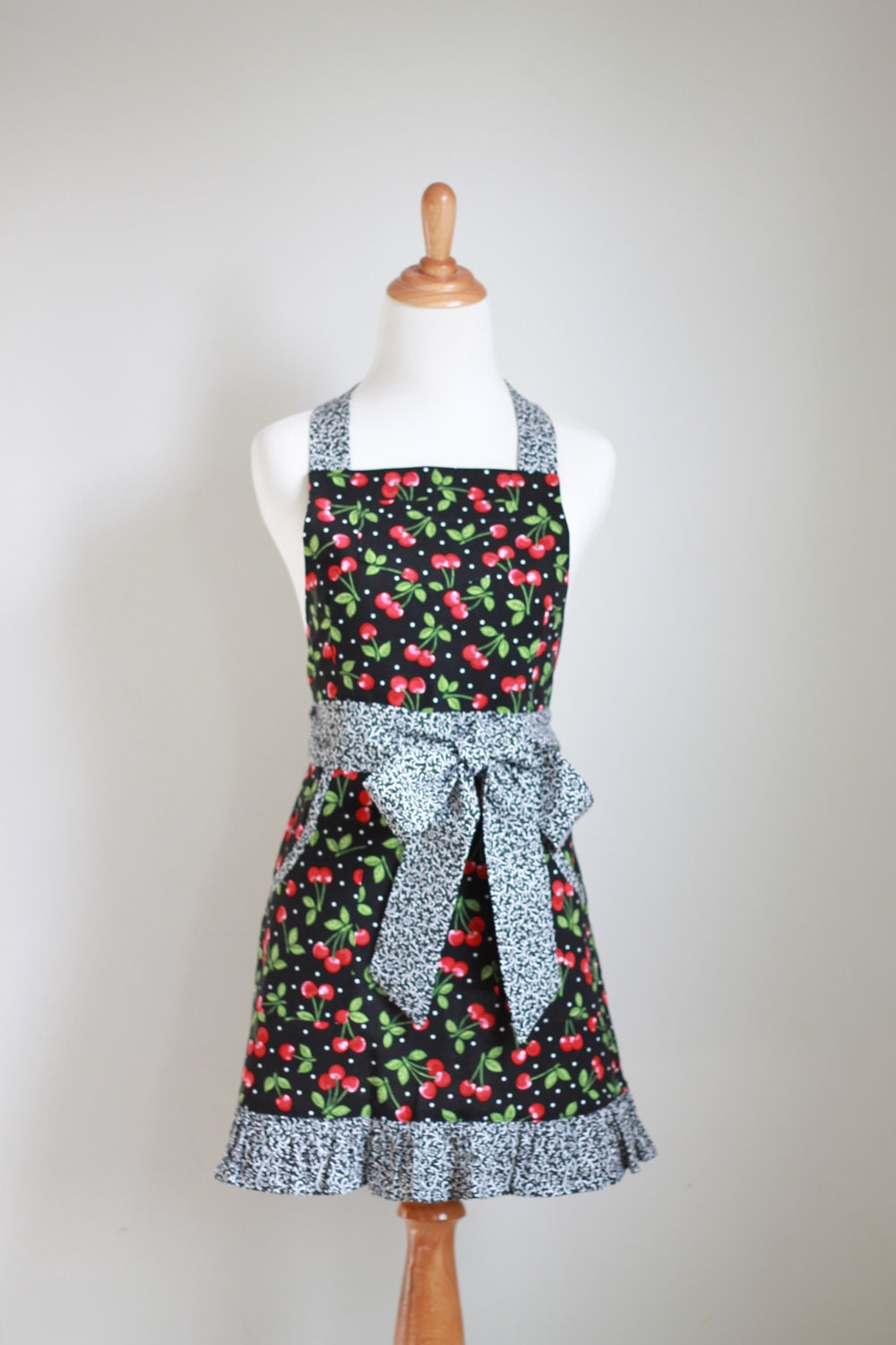 Apron PDF Pattern Women's Full and Half - The CRAZY DAISY - Instant Download Sewing Pattern