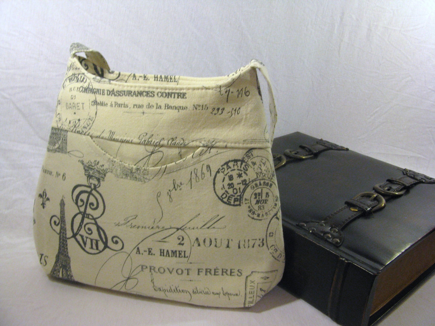 Curvy Bucket Bag - Paris Grey
