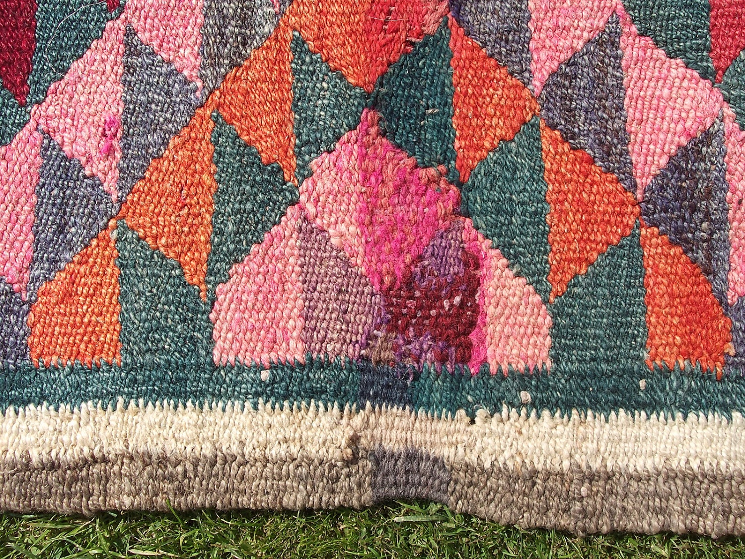 Vibrant Woven Persian Kilim. 8 ft x 4 ft. Bright Wool Rug/Kilim/Carpet Runner. Afghanistan.