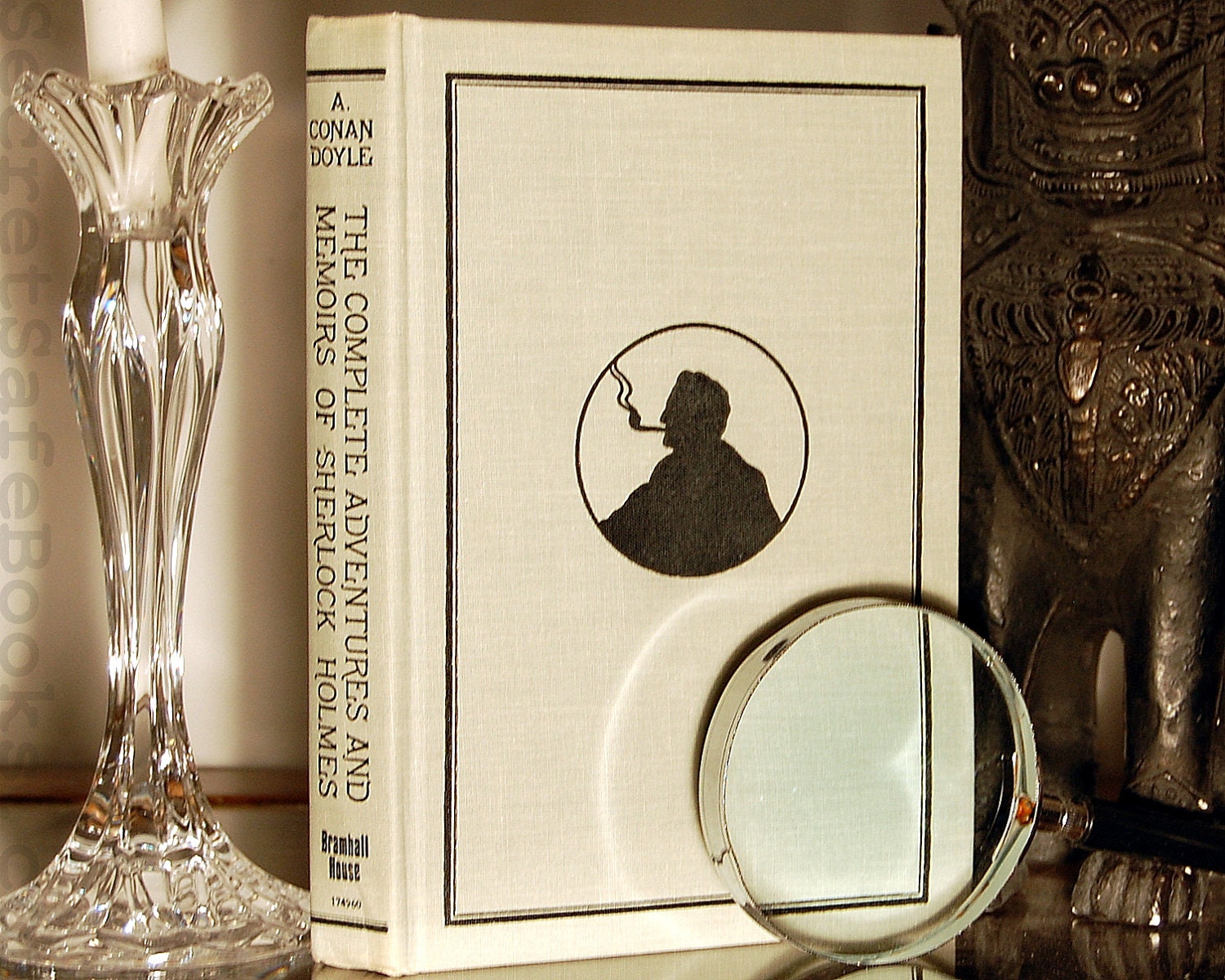 Hollow Book Safe (SHERLOCK HOLMES)