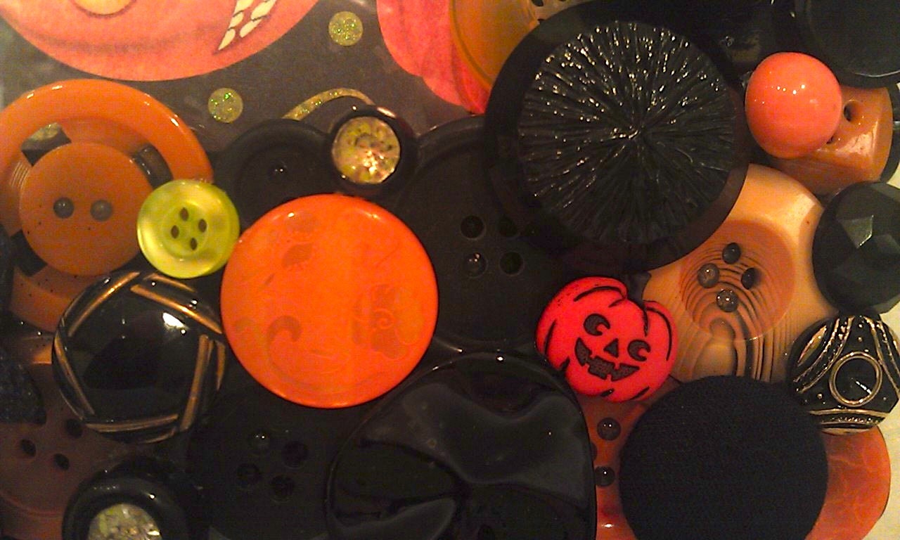 RESERVED For Melanie - Halloween Button Picture Frame in Orange, Black and Lime for 4"x6" Photo