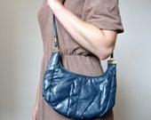 SALE-1980s Handbag / 80s Snakeskin Embossed Purse / Navy Blue