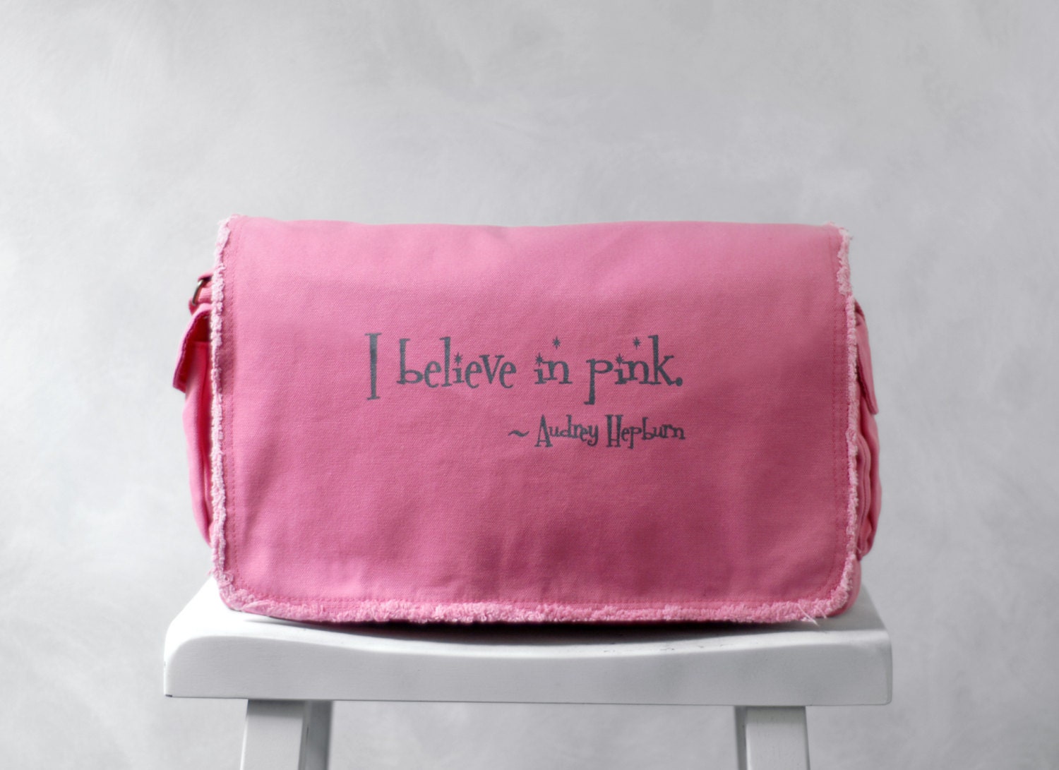 Messenger Bag - I believe in pink - Audrey Hepburn - School Bag - Canvas Bag - BucktoothedBunny