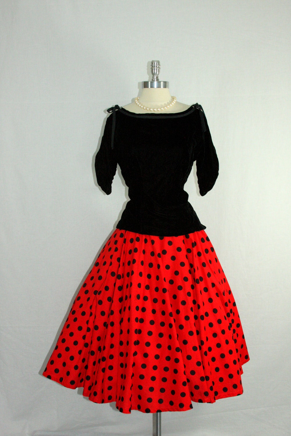 1950's Skirt - Vintage Red and Black Polka Dot Cotton CIRCLE Swing SKIRT