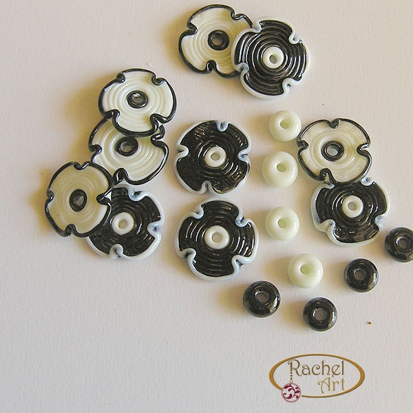 Flower Glass Beads, Lampwork Beads,  Black and White Handmade Lampwork Glass Beads, Lampwork Disc Set  Beads (18 )