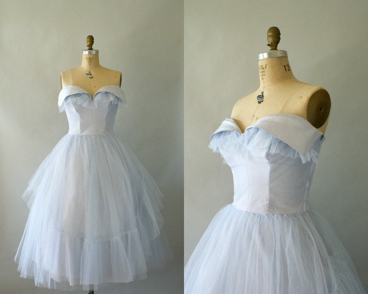 1950s Formal Gown -- Vintage 1950s Pale Blue Periwinkle Cupcake Gown -- Full skirt Tulle