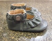 Baby Shoes Soft Sole Ruffled MaryJane in Slate Gray Leather.