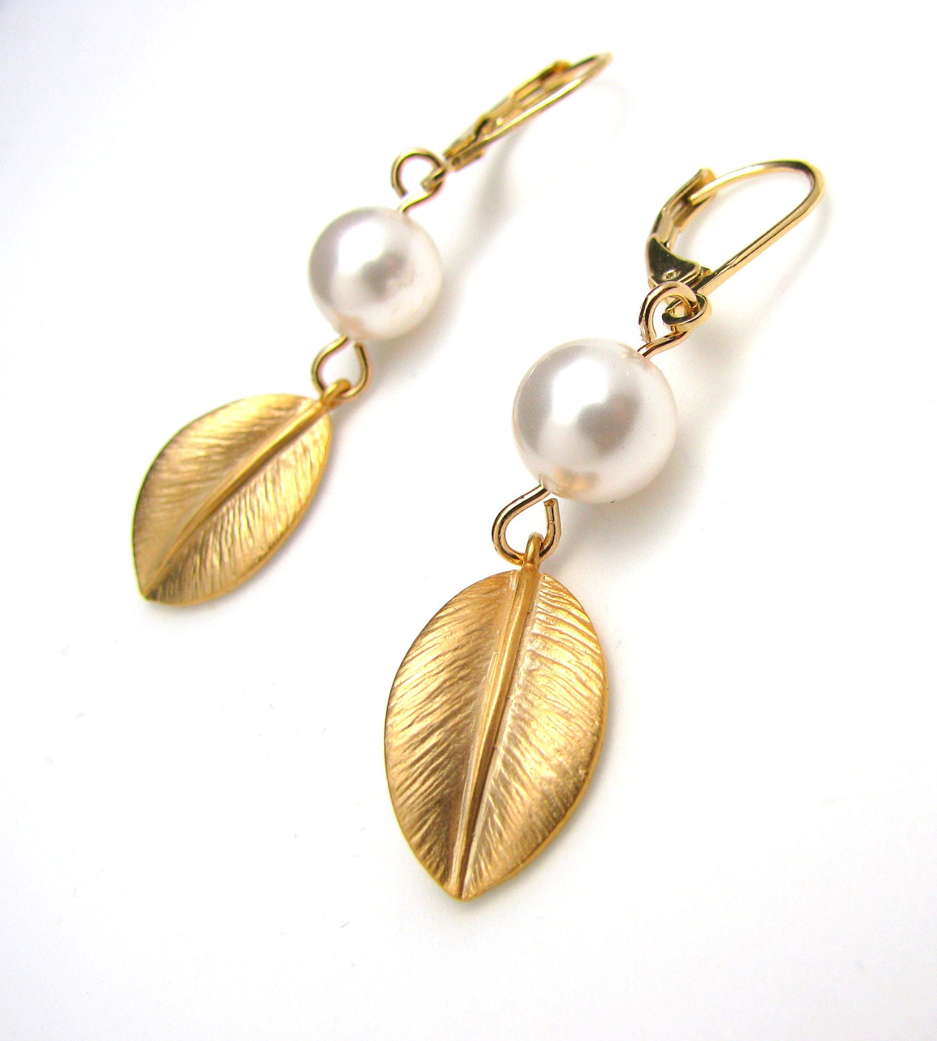 swarovski white pearl with leaf earrings with golden hook- Free US shipping