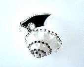 Hand Painted Seashell conch in black and white pearl