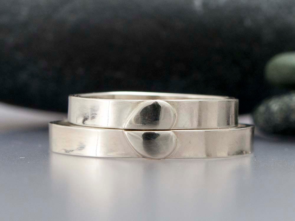 White Gold Heart Wedding Rings - 3mm Wide Handmade Wedding Band Set
