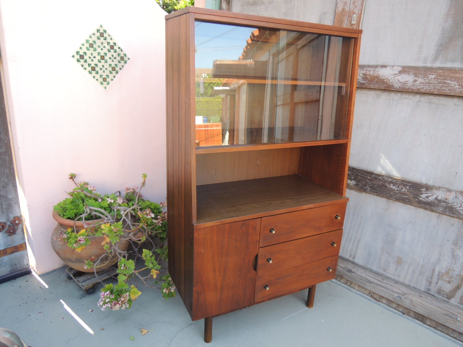 Mid Century Danish Modern Bookshelf, China Cabinet or Storage with Glass Doors (Los Angeles)
