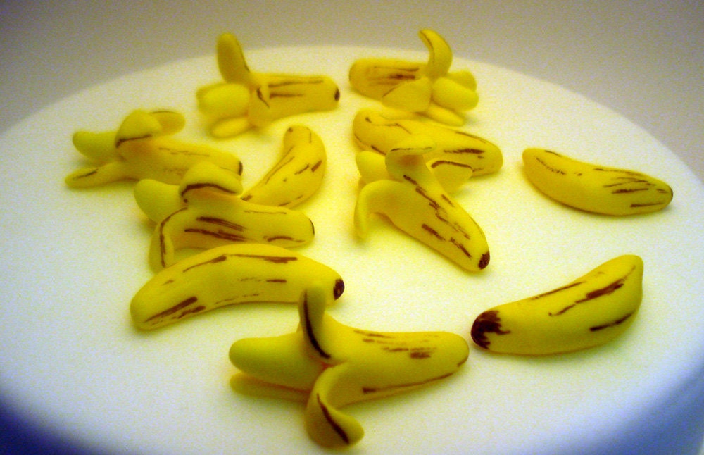 12 fondant bananas great addition for any of your jungle or monkey theme cakes Il_170x135