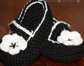 Cute Crochet Baby Booties with Bling and Flower Detail - Newborn through 12 Month Sizes