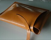 Leather Satchel bag // Handmade by Garvan de Bruir // Manbag // Messenger Bag for ladies or gents // business bag